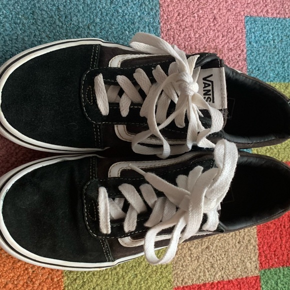 Classic Black and White VANS - Picture 5 of 8